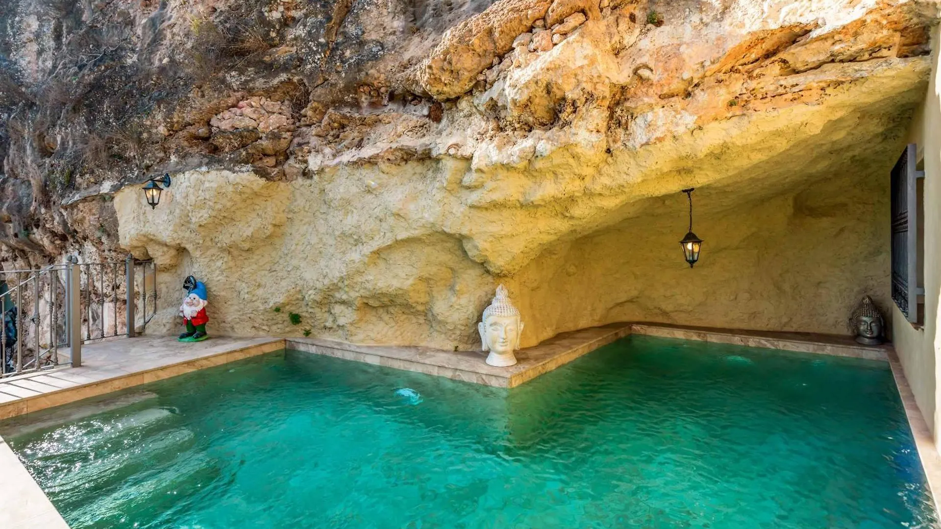 Casa Cueva Nerja Villa