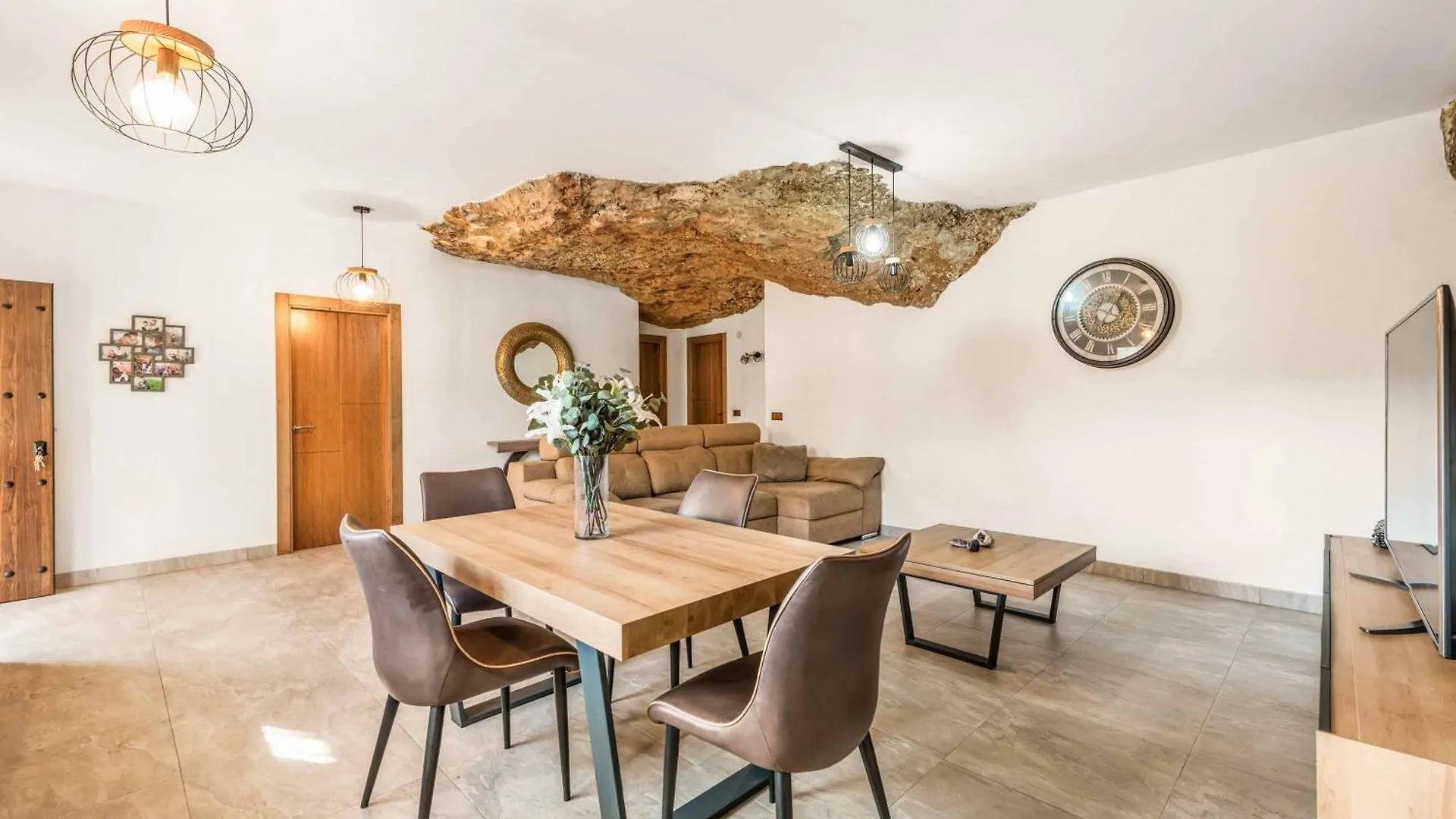 Casa Cueva Nerja Villa